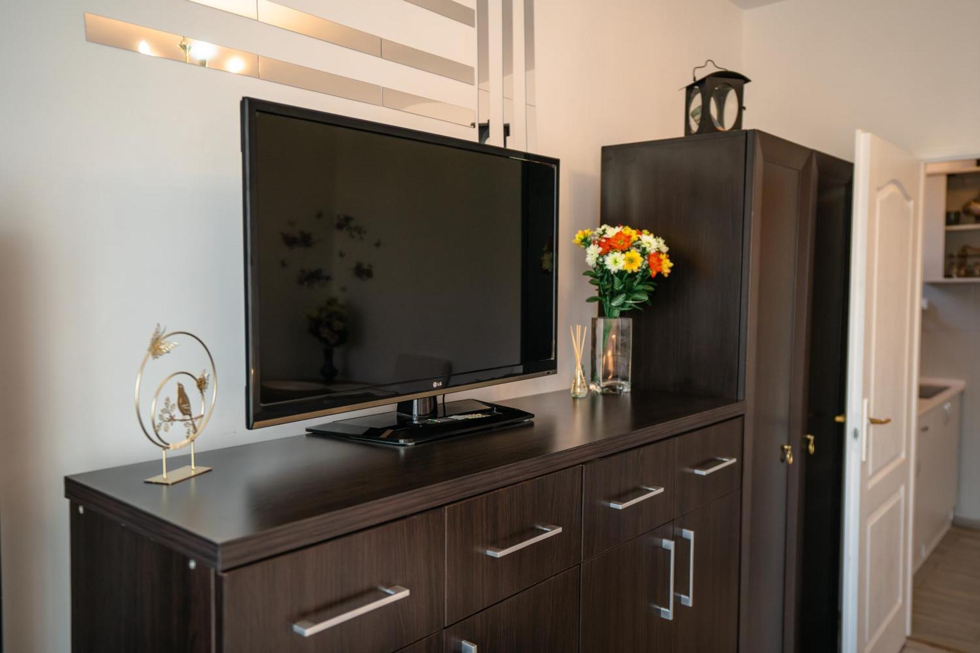 Casa David - Near - Coresi Plaza -cozy And Flats #brasov